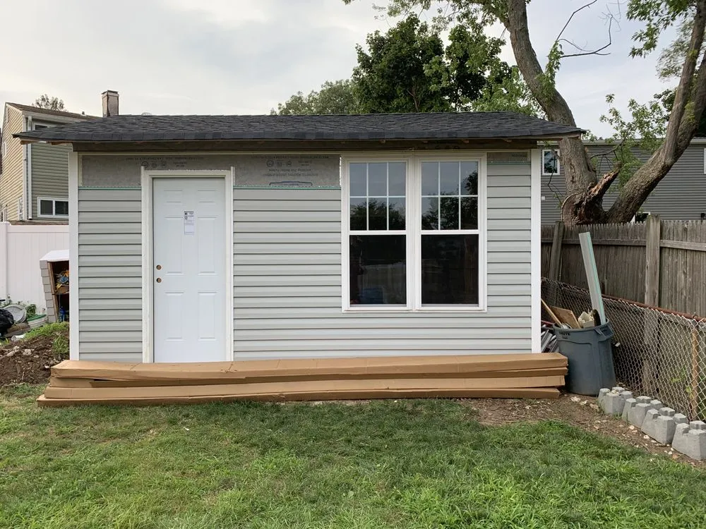 Slide of L & E Home Improvement