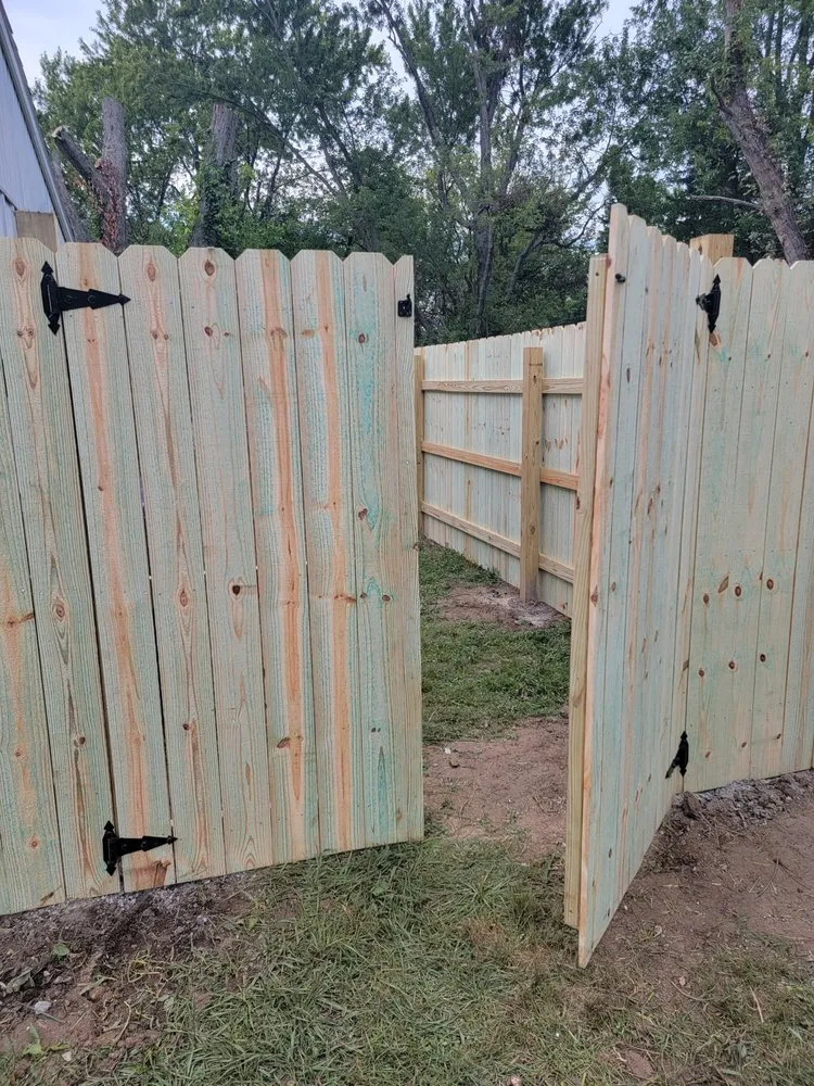 Slide of L & G Construction