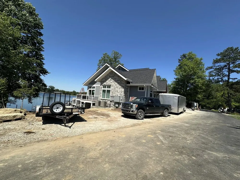 Slide of L & G Construction