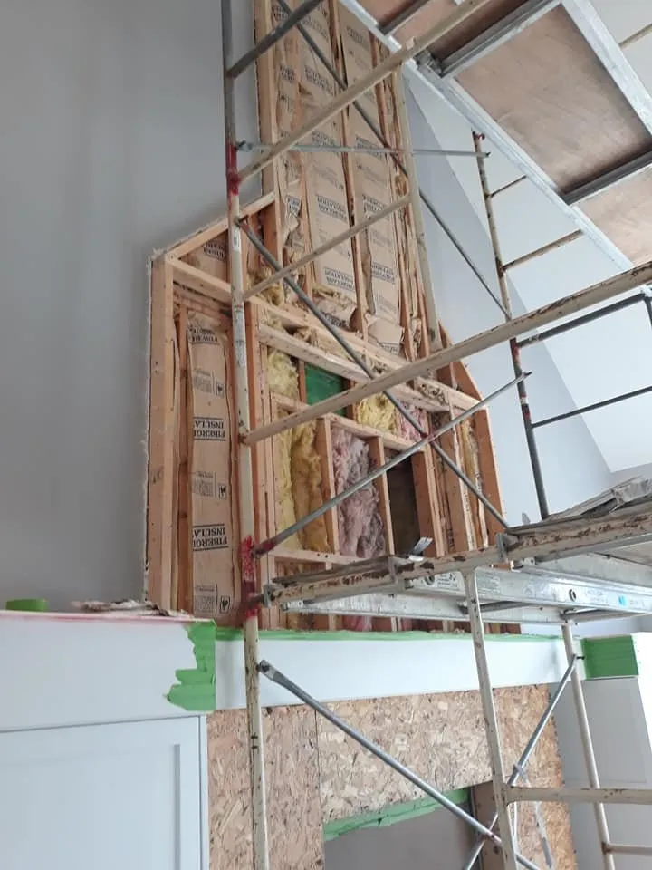 Slide of L & G Construction