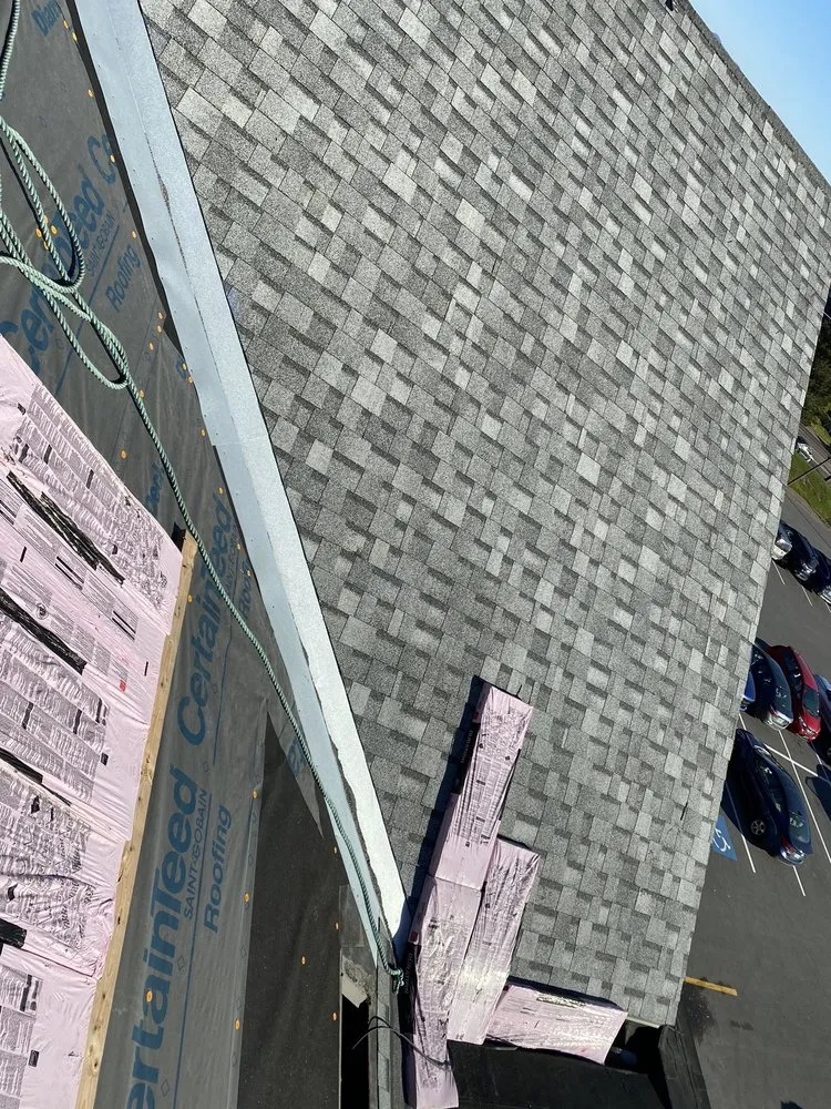 Slide of L & M Construction