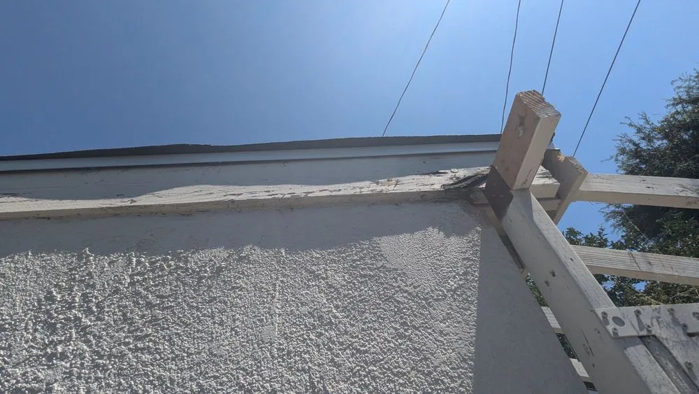 Emergency flat roof repair for fast service across Hawaiian Garden, CA - L & M Roofing & Solar
