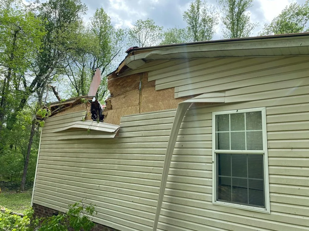 Slide of L & R Exteriors