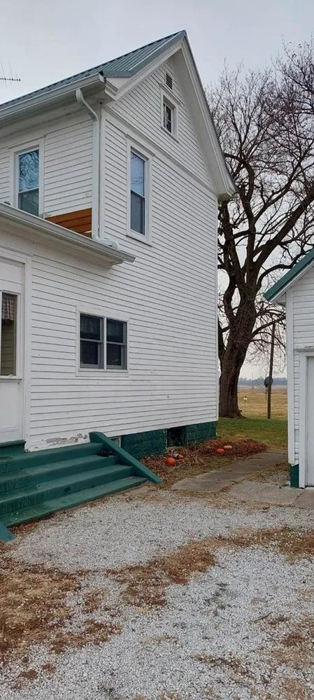 Slide of L-R Construction