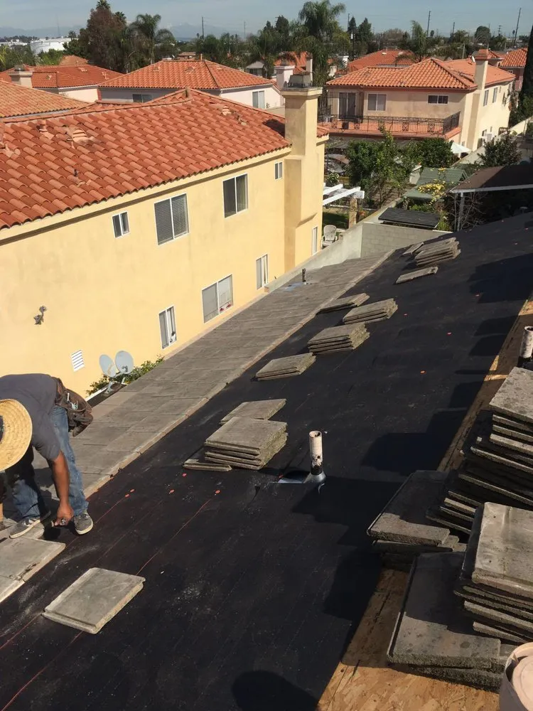 Slide of L.A. Roofing