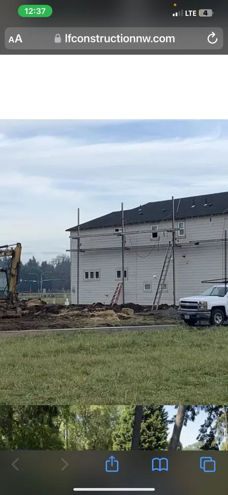 Slide of La Familia Construction