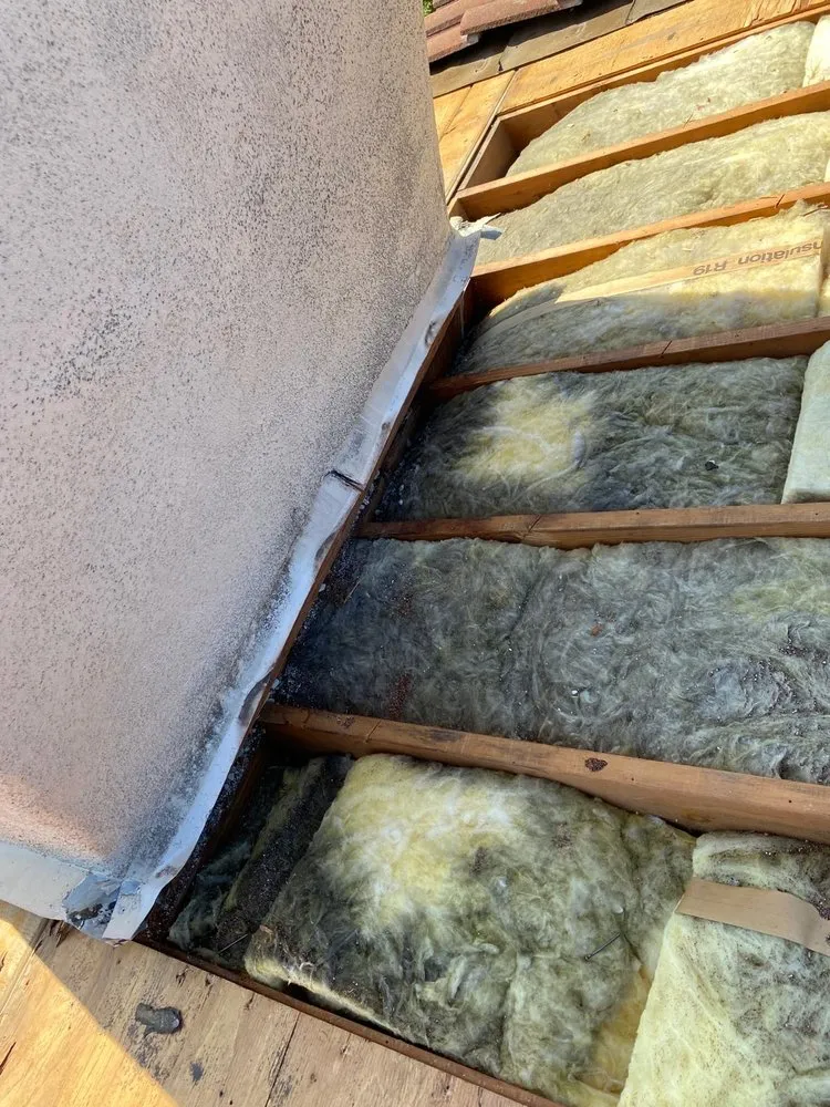 Slide of LA Roof Masters