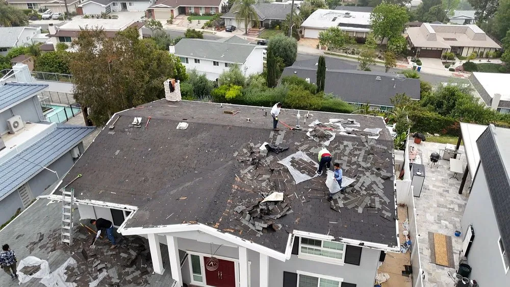 Slide of LA Roof Masters