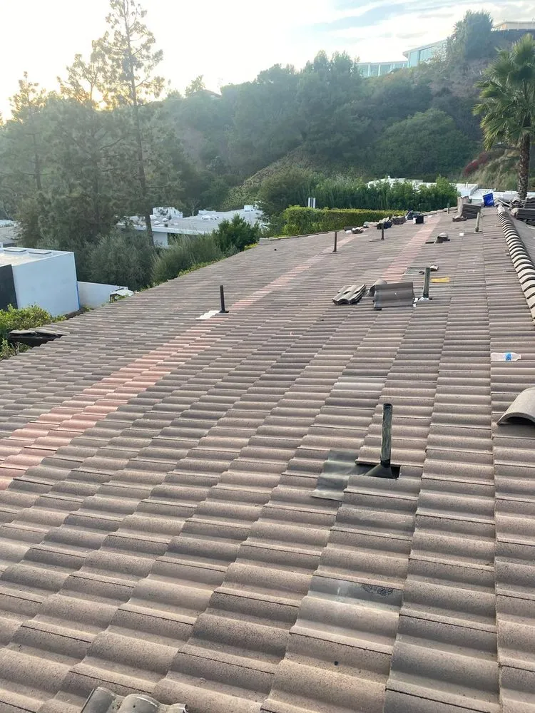 Slide of LA Roof Masters