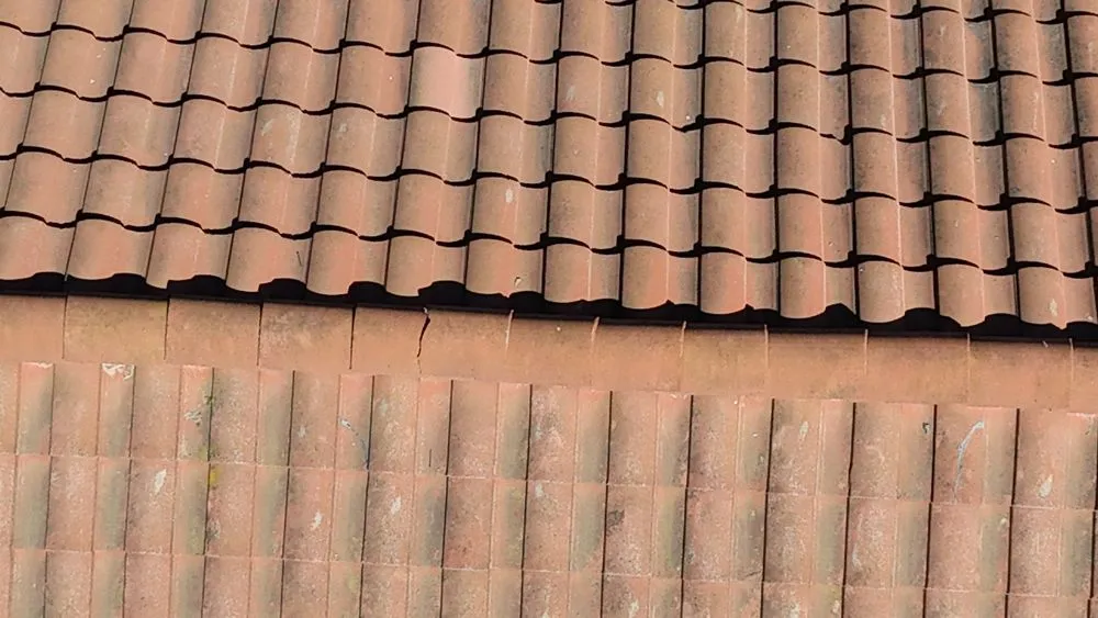 Slide of LA Roof Masters