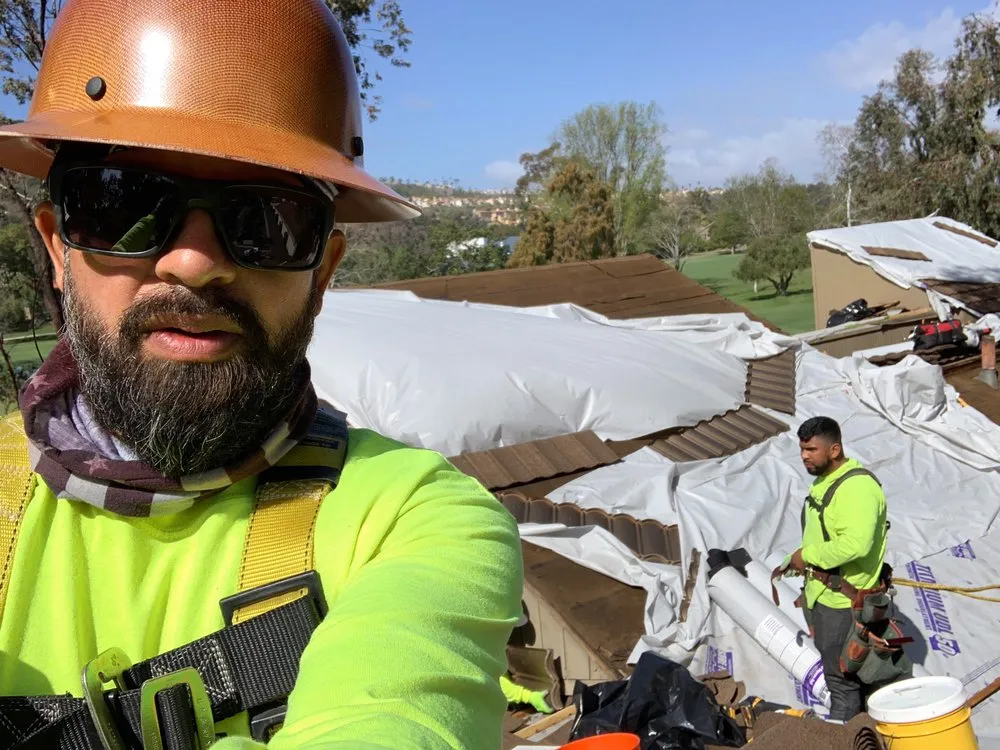 Slide of LA Roof Systems Corporation