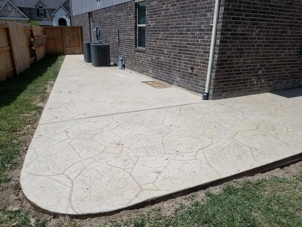 Slide of Laccs Construction Pros