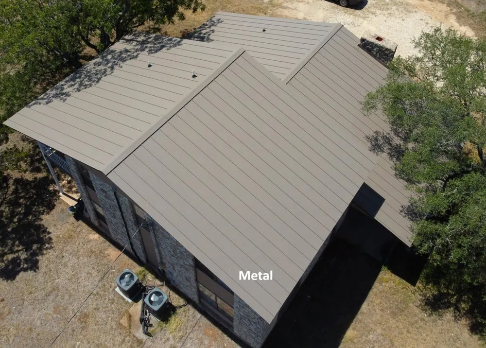 Slide of Lago Roofing & Solar