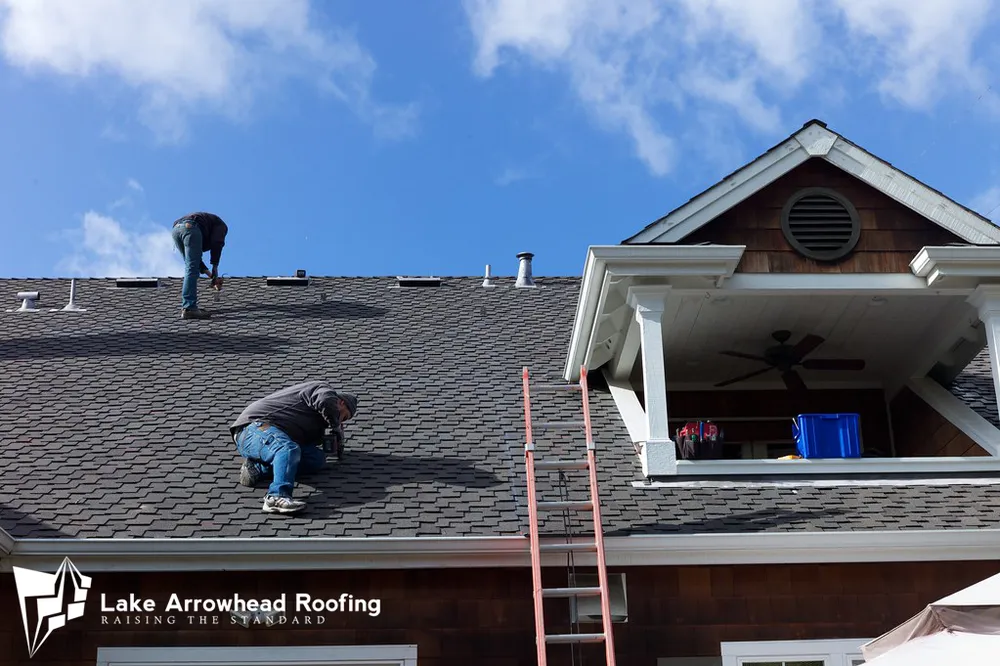 Licensed shingle roofing service experts serving Cedar Glen, CA - Lake Arrowhead Roofing