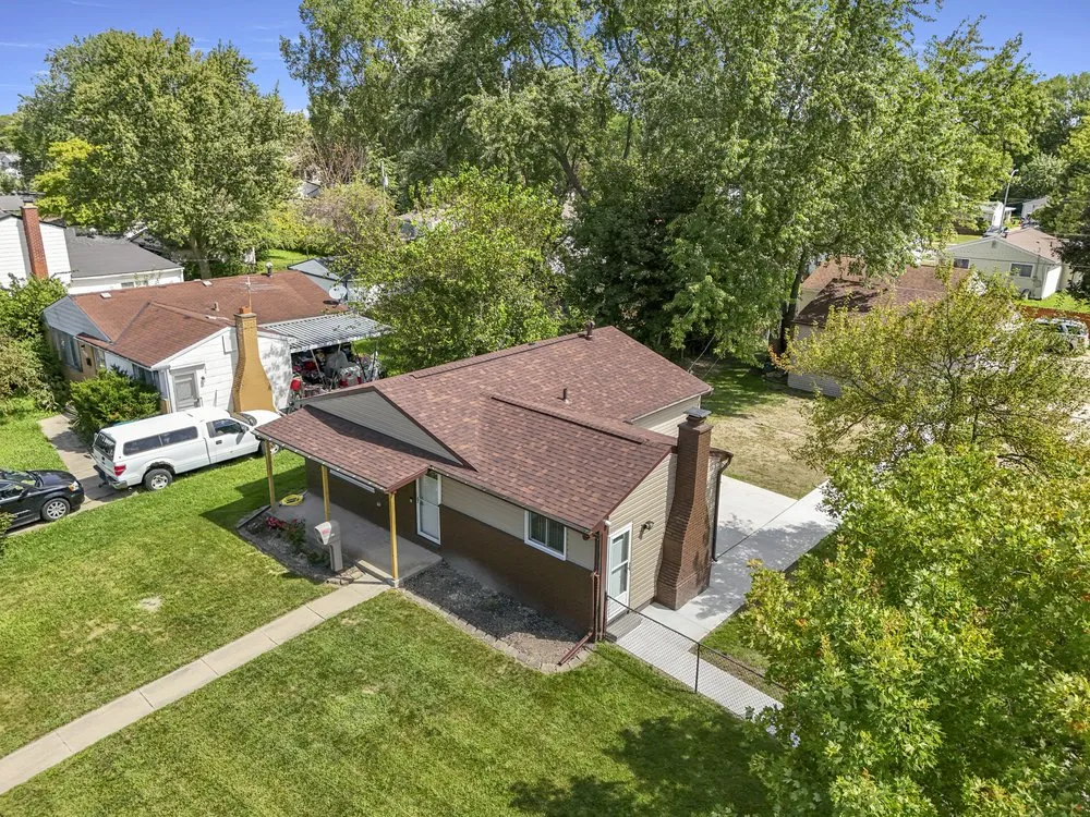 Slide of Lake Effect Exteriors