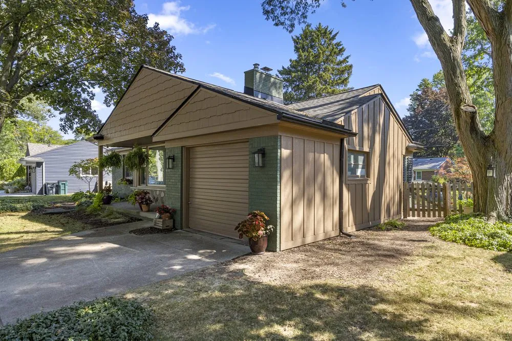 Slide of Lake Effect Exteriors