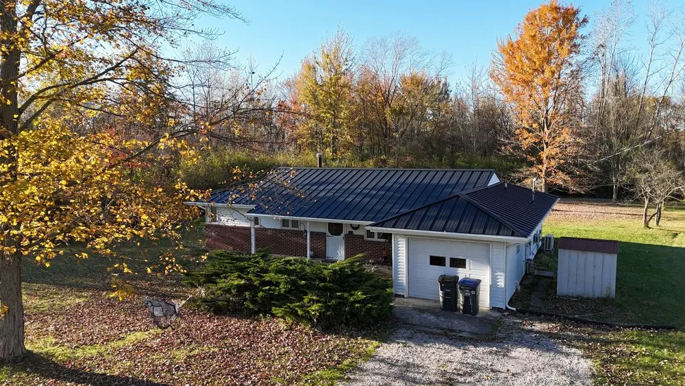 Slide of Lake Erie Roofing Solutions