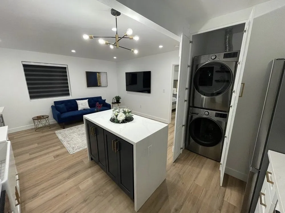 Slide of Lake House Builders