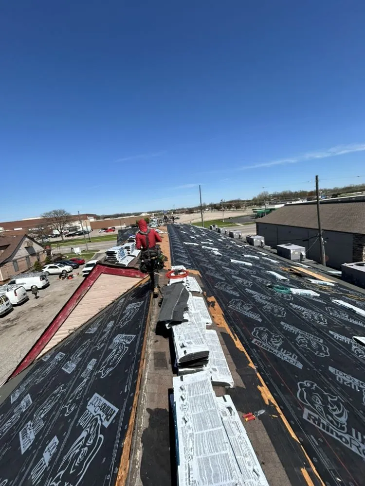 Slide of Lakes Roofing