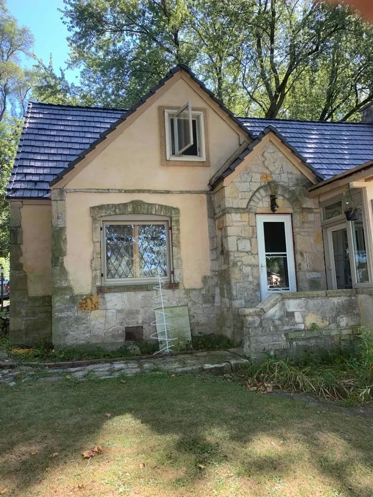 Slide of Lakeshore Builders Restoration
