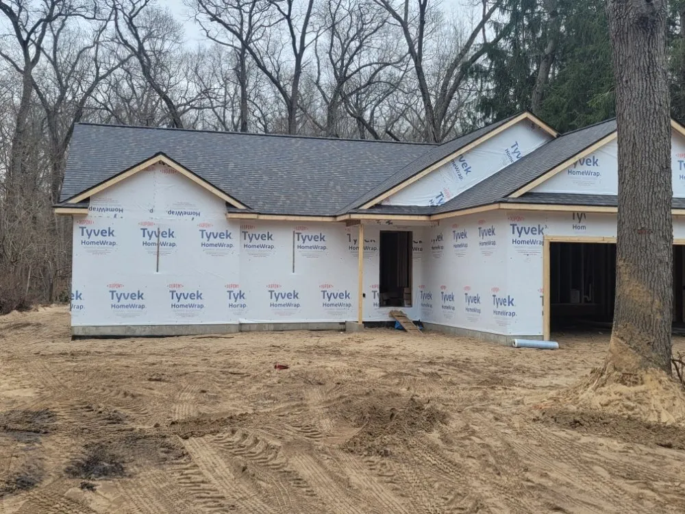 Slide of Lakeshore Roofing