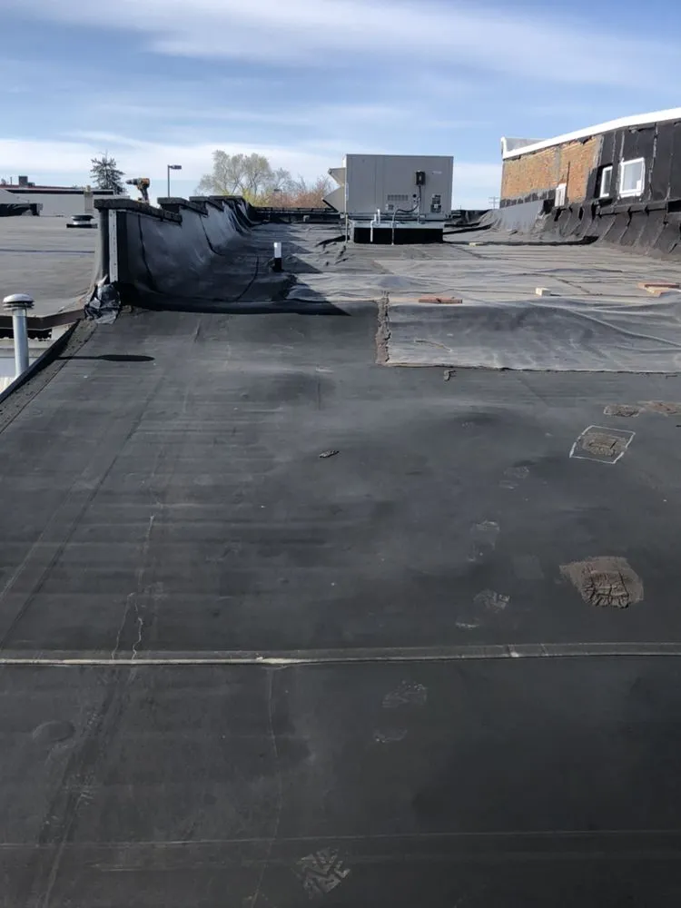 Expert roof repair experts serving Lawrence, MI - Lakeside Commercial Roofing