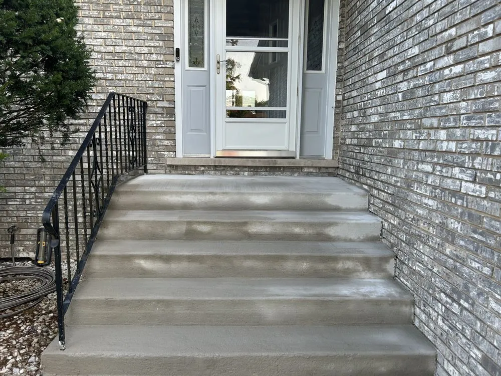 Slide of Lakeside Construction