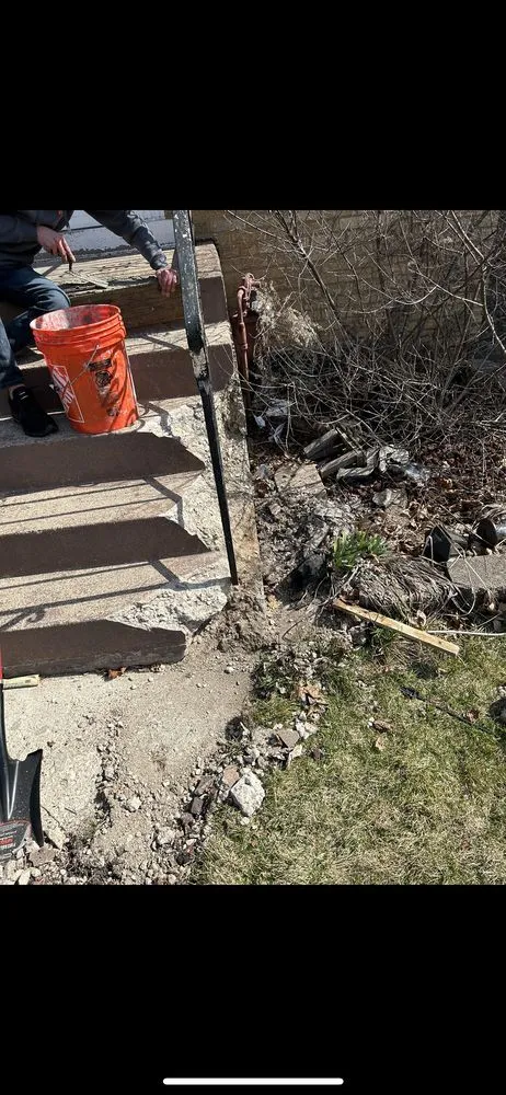 Slide of Lakeside Construction