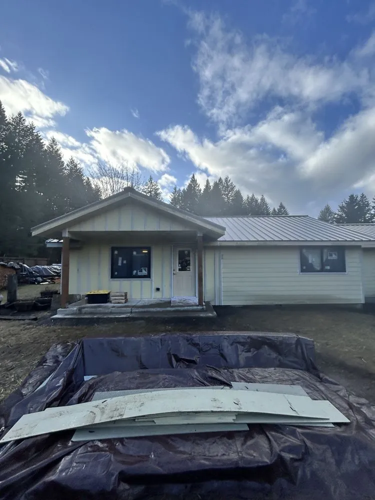 Slide of Lakeside Premium Construction