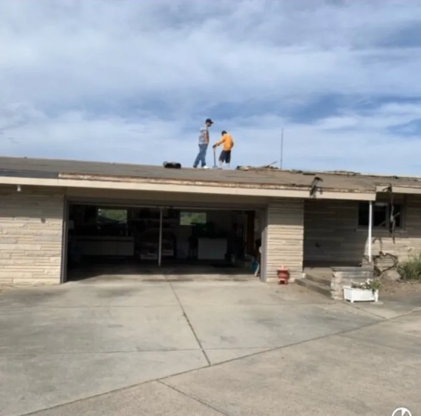 Slide of Lakeside Roofing & Masonary