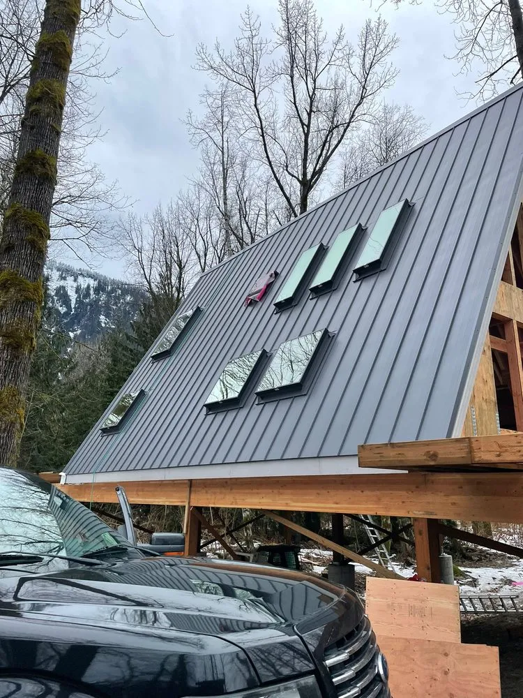 Slide of Lakeside Roofing