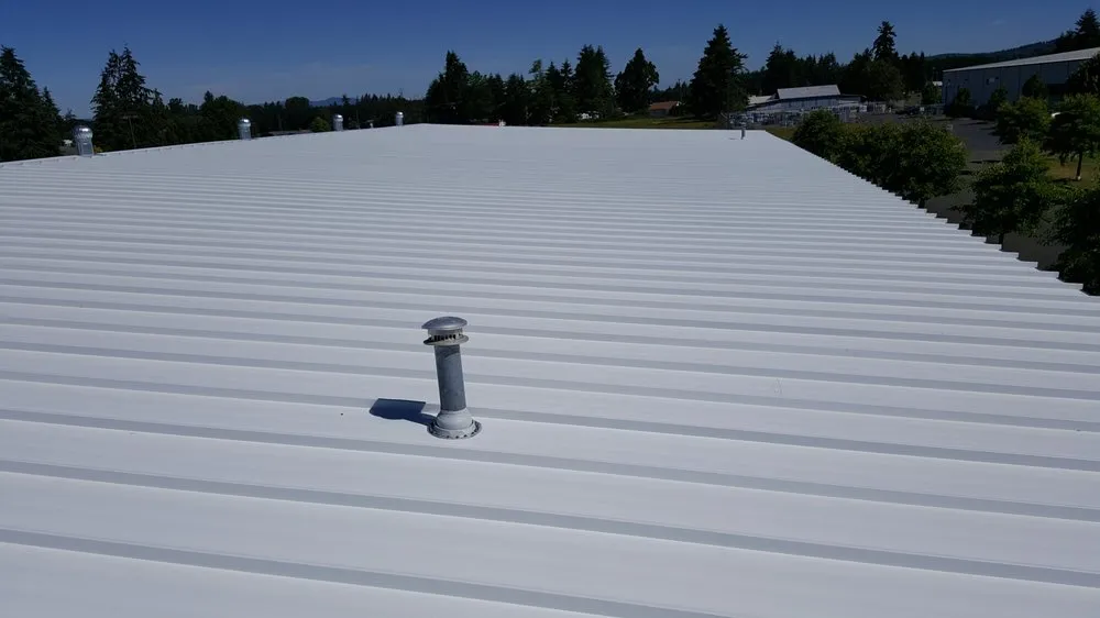 Slide of Lakeside Roofing