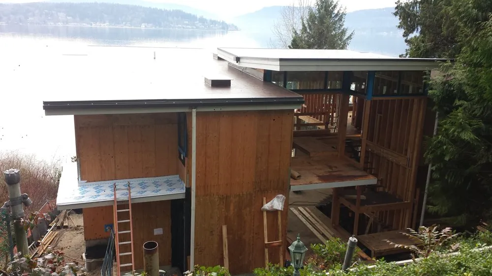 Slide of Lakeside Roofing