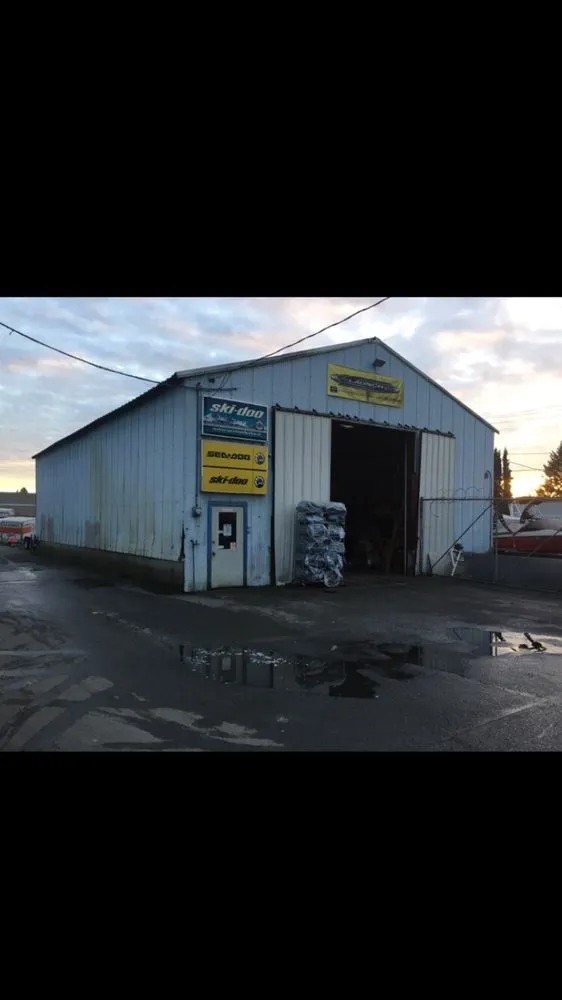 Slide of Lakeside Roofing