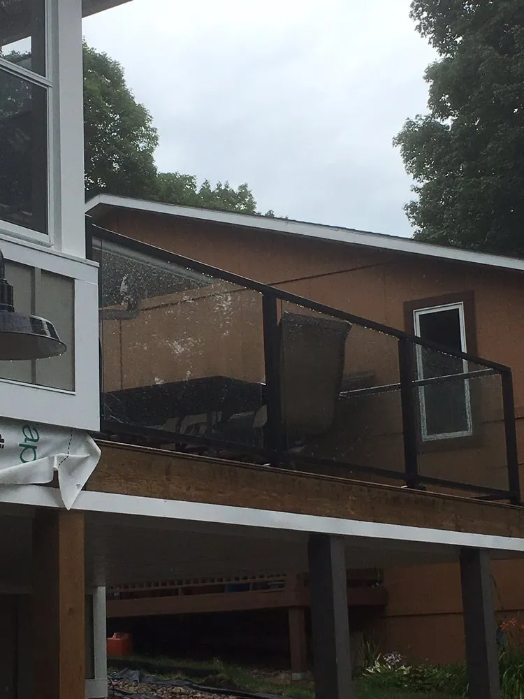 Slide of Lakestar Contractors