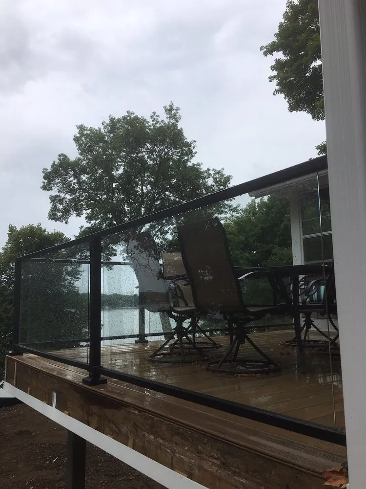 Slide of Lakestar Contractors