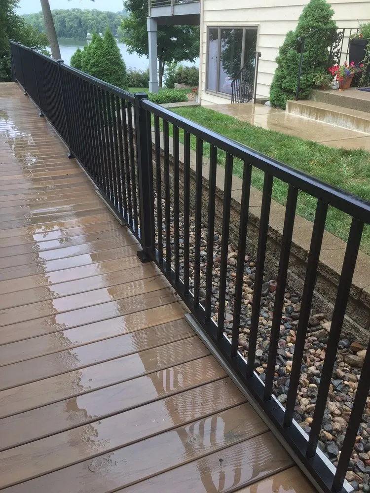 Slide of Lakestar Contractors