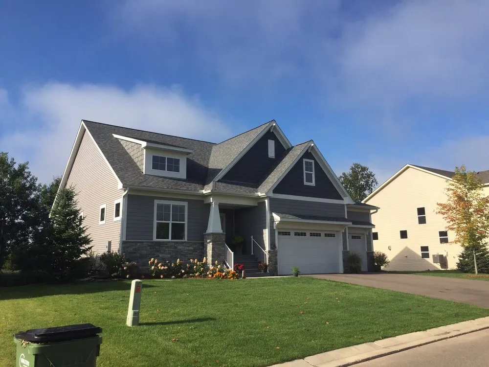 Slide of Lakestar Contractors