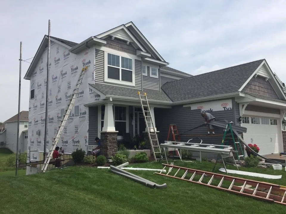 Slide of Lakestar Contractors