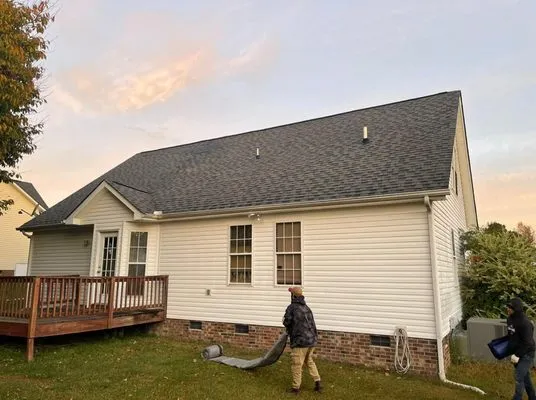 Lamar Homes Roofing Logo