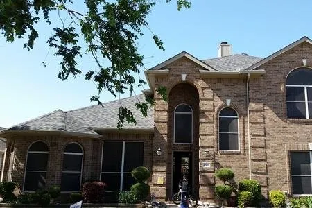 Slide of Lampton Roofing