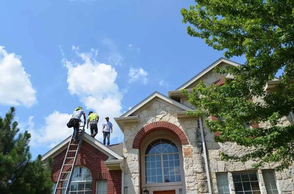 Slide of Lampton Roofing