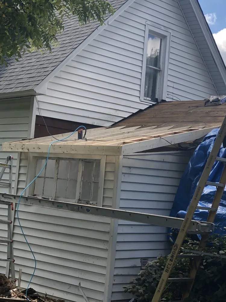 Slide of Lamrouexs Construction