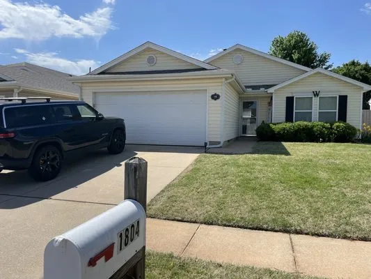 Land Enterprises Roofing Logo