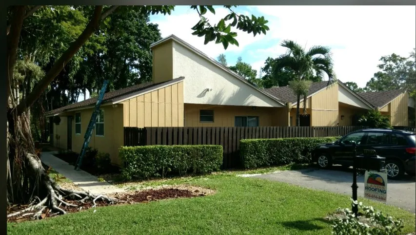 Local flat roof repair for homes across Ft. Lauderdale, FL - Landis Roofing Services