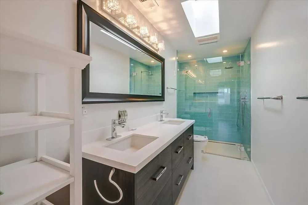 Slide of Landmark Construction