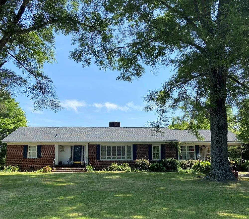 Slide of Lane's Contracting & Roofing