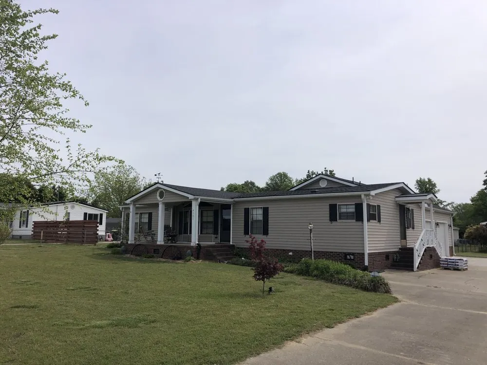 Slide of Lane's Contracting & Roofing