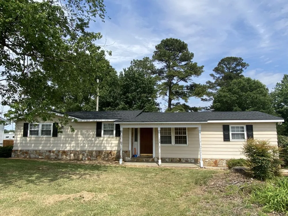 Slide of Lane's Contracting & Roofing