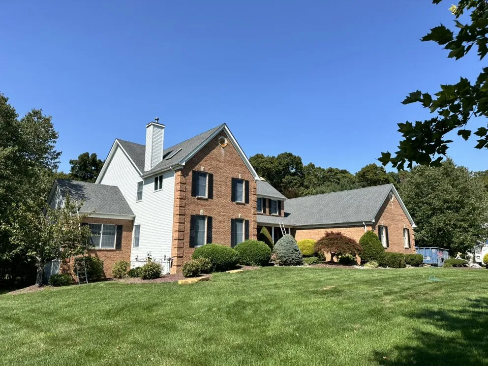 Trusted residential roofing service experts serving Parlin, NJ - Lang & Son's Construction